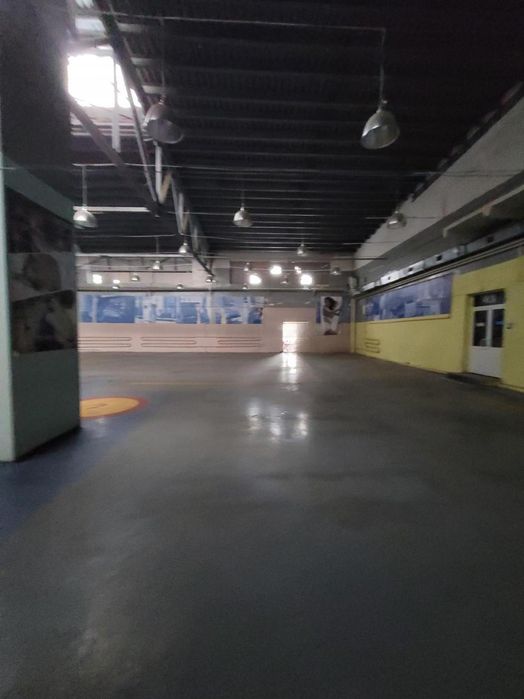 Оренда приміщення 935м2 перший поверх