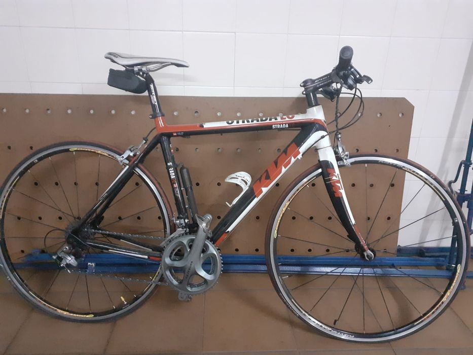 KTM Strada LC em carbono