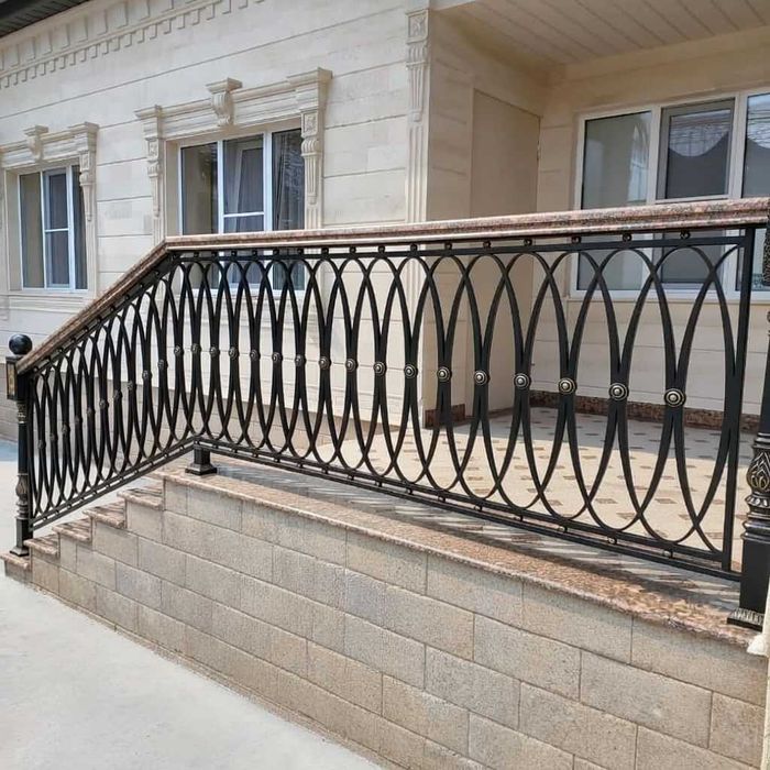 Ковані перила та балясини на замовлення: для сходів, балконів, тераси