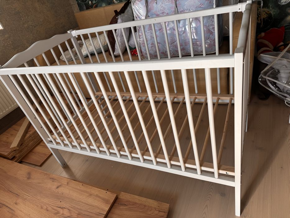 Продам дитяче ліжечко б/у