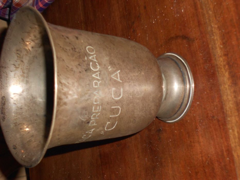 Pote antigo latao trabalhado e taça metal vintage Cuca