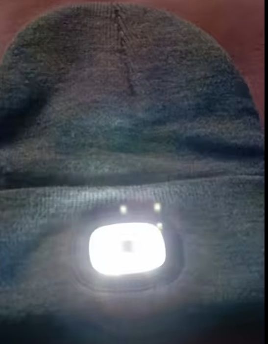 Czapka podswietlana ładowana USB Darmowa Dostawa