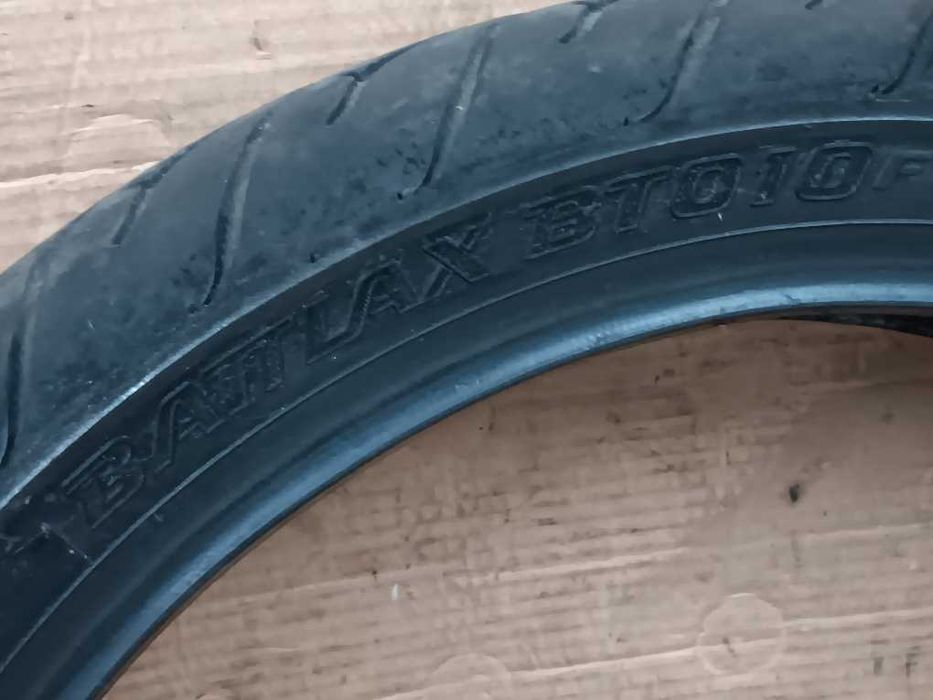 Pneu Bridgestone Battlax BT010F 120/70ZR17