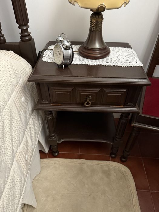 Mobilia antiga de quarto - completo