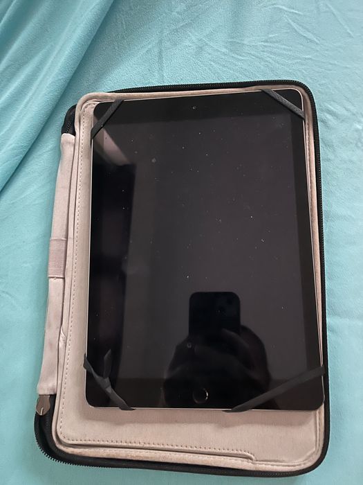 iPad 17.7.11 32gb in perfect condition  €50