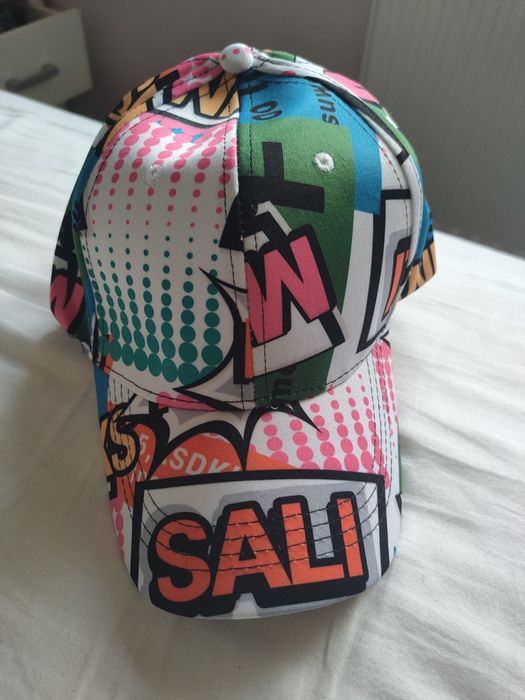 Czapka z daszkiem desainerska nowa