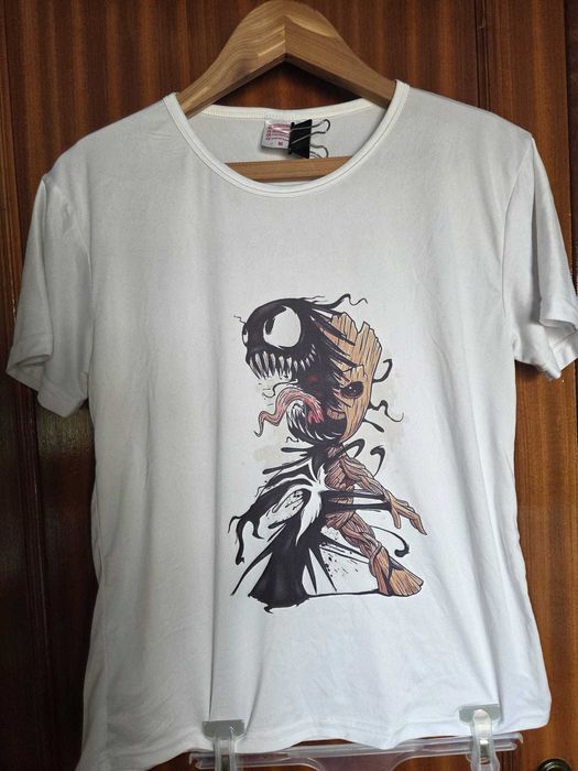 T-shirts Minecraft, Marvel, Tetris, dinossauros