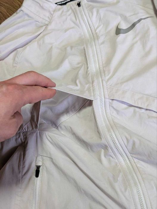 Бігова вітровка Nike Shield Packable Running трансформер S розм ідеал