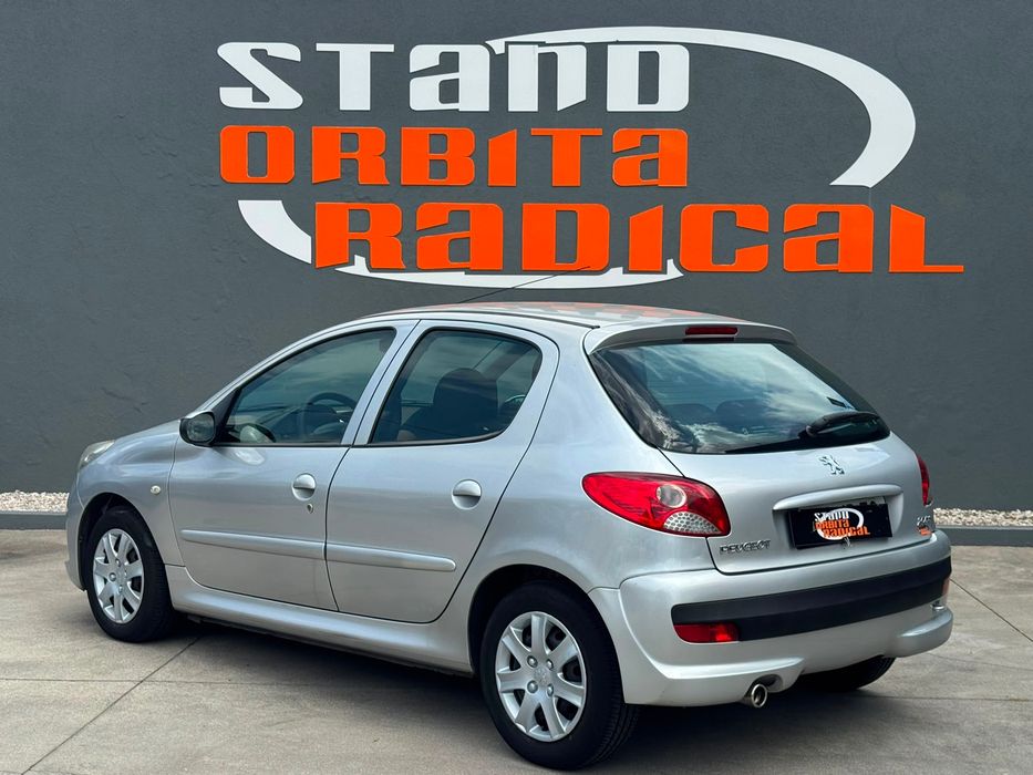 Peugeot 206+ 1.1 Trendy — photo 2