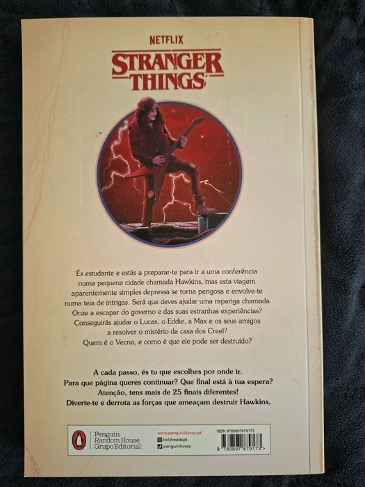 Livro Stranger Things - Heróis e Monstros