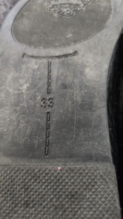 Туфлі на дівчинку