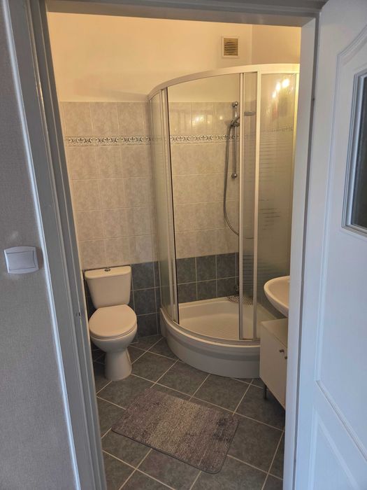 Duża kawalerka 36m² z osobną kuchnią, balkonem i klimatyzacją - Sielawy 4 Naramowice - bezposrednio