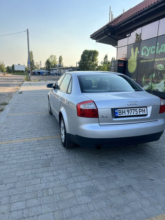 Продам ауди  A4 седан