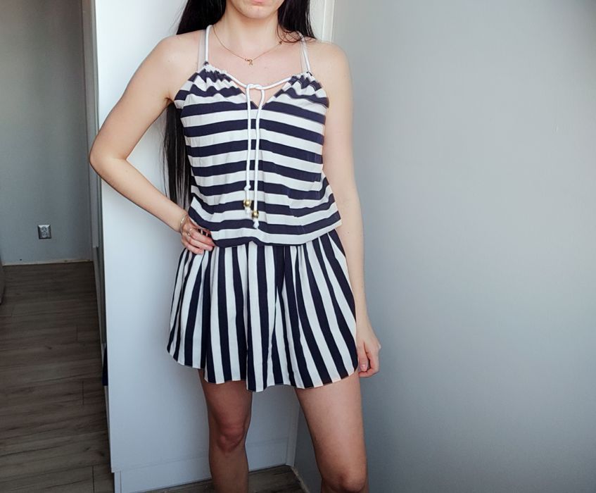 Sukienka selfieroom S w paski jak nowa z gumką w pasie