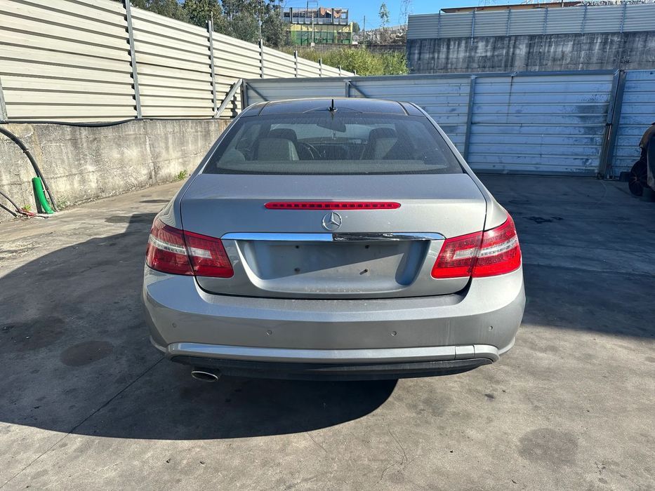 MERCEDES E 220 COUPÊ (C207) 170 CV DE 2011 PARA PEÇAS