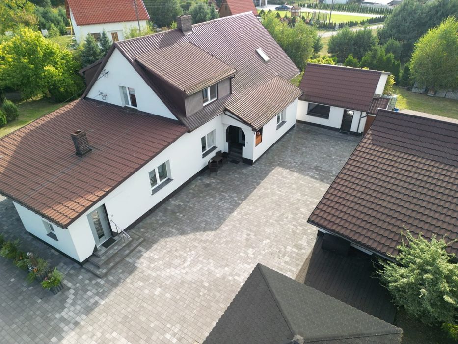 Dom na sprzedaż w malowniczej okolicy
