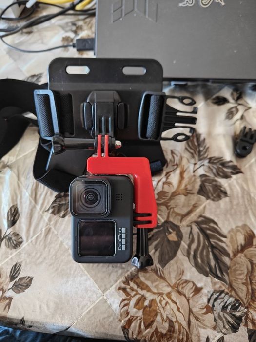 Вертикальне кріплення для камери GoPro