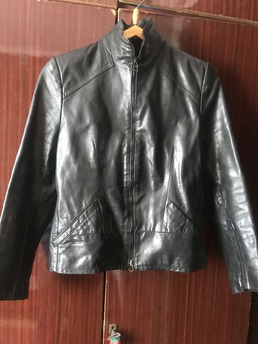 Ветровка кожа натур. Польша .2 штуки