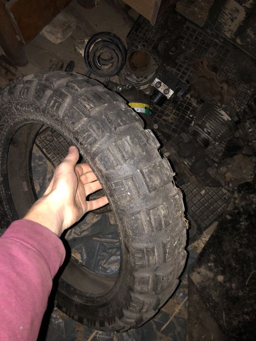 Продам мото резину р18