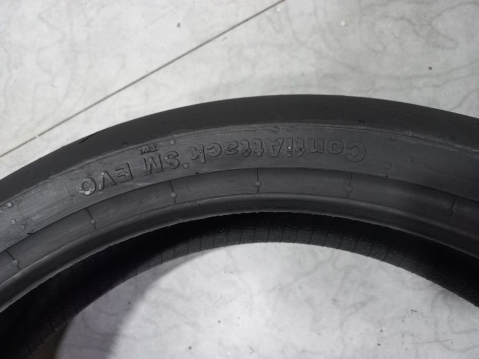 Pneu novo  mota 120/70/17 continental contiattack evo