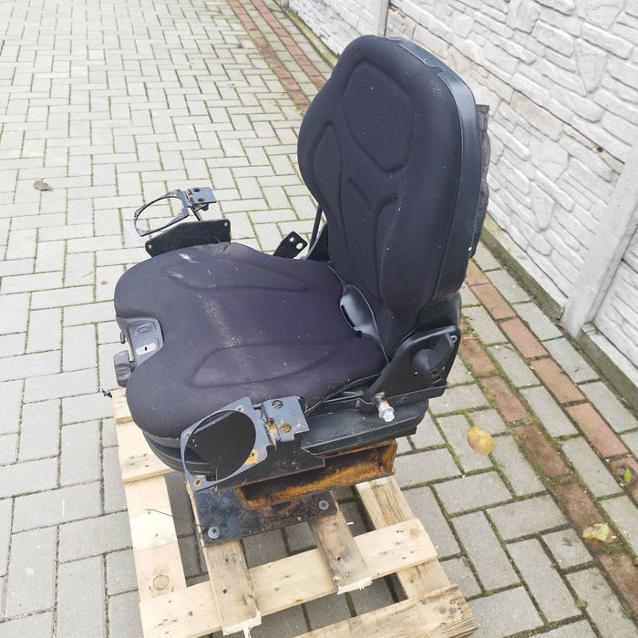 Fotel jcb operatora kierowcy