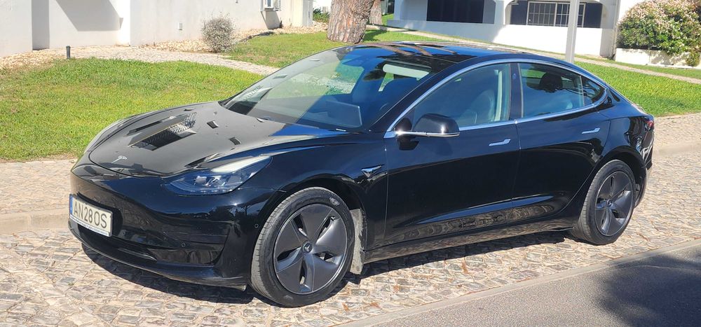 TESLA, Model 3 Standard Range Plus Rear Wheel Drive — photo 2