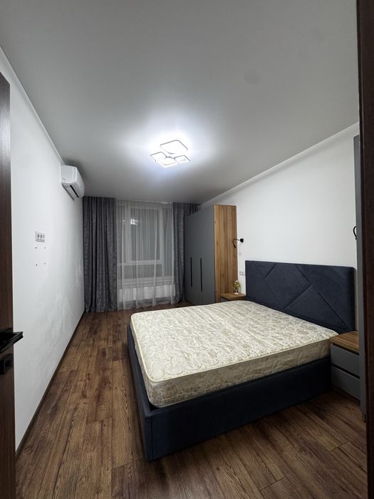 Продам квартиру Варшавський Плюс 70м 2к Виговського Змієнка Олеся