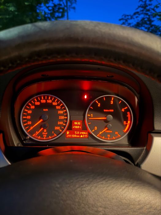 BMW Seria 3 E90 318D