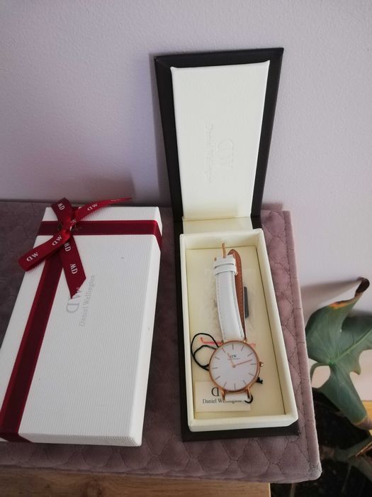 Zegarek Daniel Wellington bialy pasek