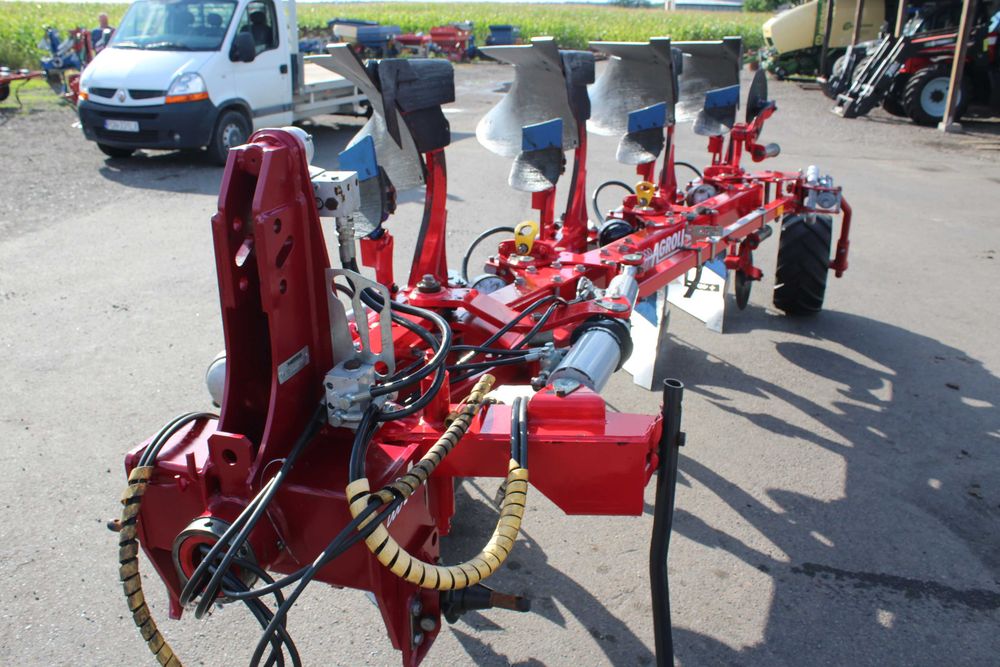 Pług Overum Agrolux 4 skibowy vario obrotowy kuhn kverneland