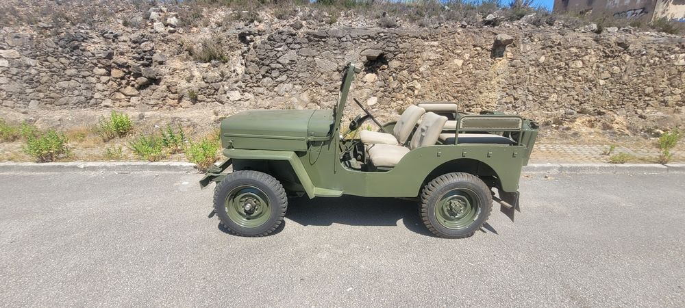 Jeep Willys 1960475906917542799364