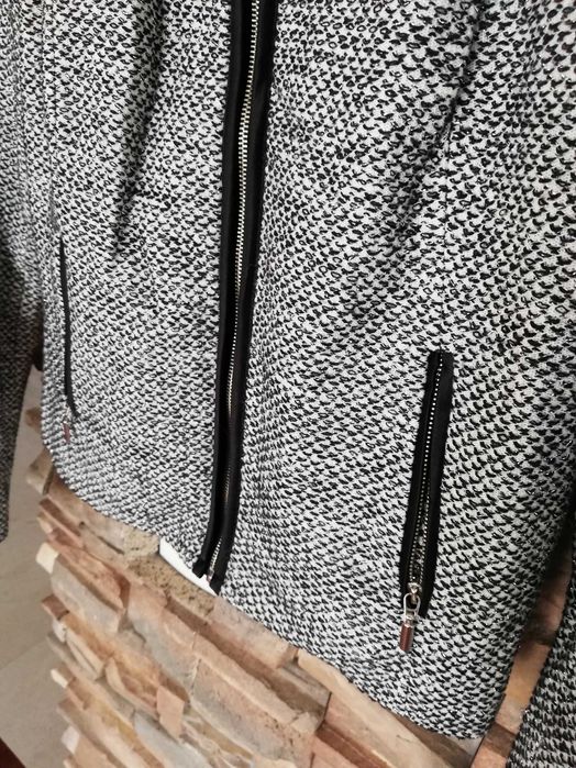 Pudełkowy żakiet damski rozm.38