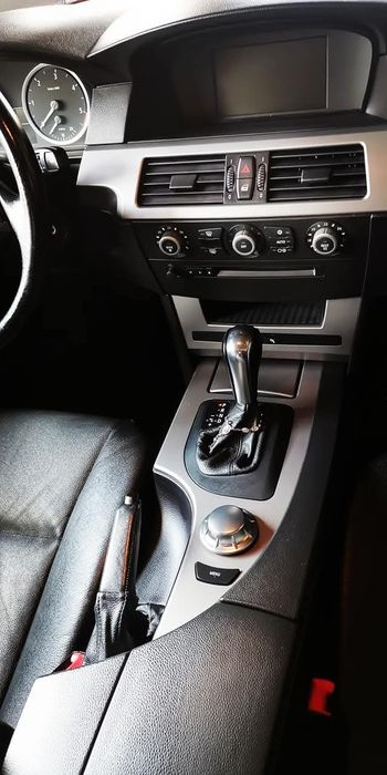 BMW E60 525 cx automática