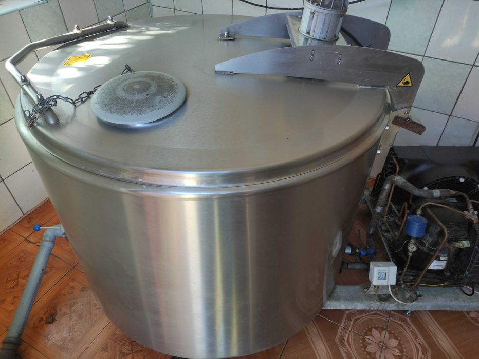 Chłodnia do mleka 550l