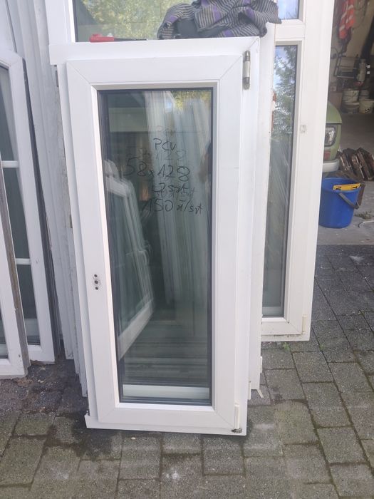 Okno pcv 58 x 128