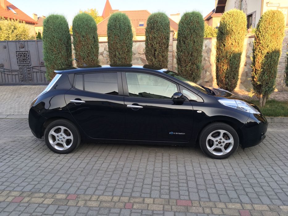 Nissan leaf, нісан ліф, електромобіль, електрокар, 24 кВт