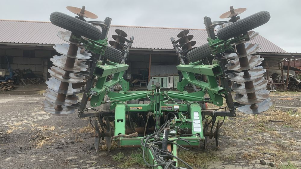 Продам МТЗ з підігрівом, КПС,  , оброикувач з компютеромта ЗІЛ,інш.