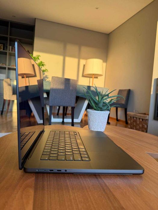 Macbook Pro M3 Max 16.2 1TB 36GB RAM