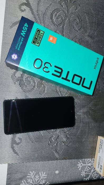 Infinix note 30  pamięć 128 gb / 8gb