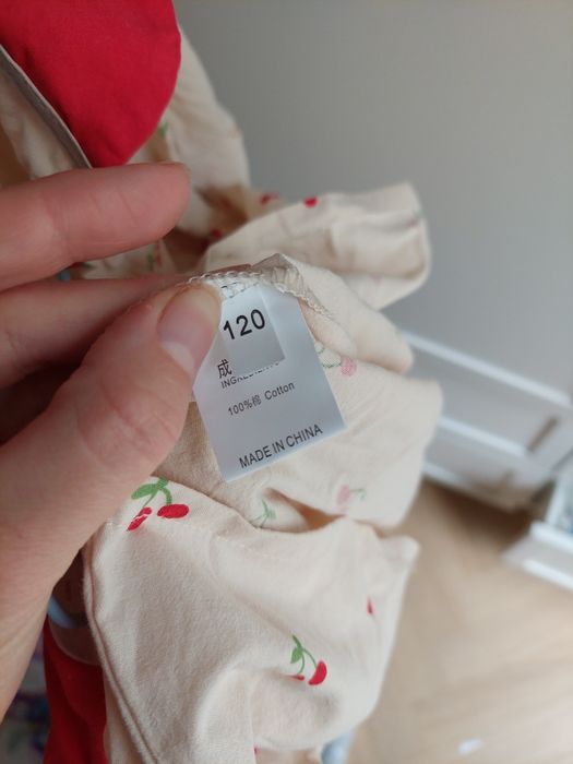 Sukienka kołnierzyk wisienki 116/122 temu