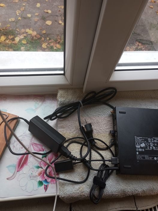 Продам монитор Philips 243V7Q