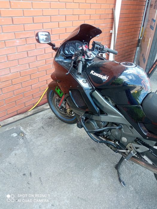 Продам мотоцикл Кавасаки zzr400