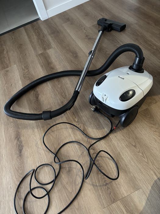 Aspirador kunft com saco novo
