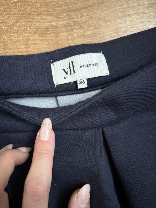 Spódniczka piankowa rozkloszowana