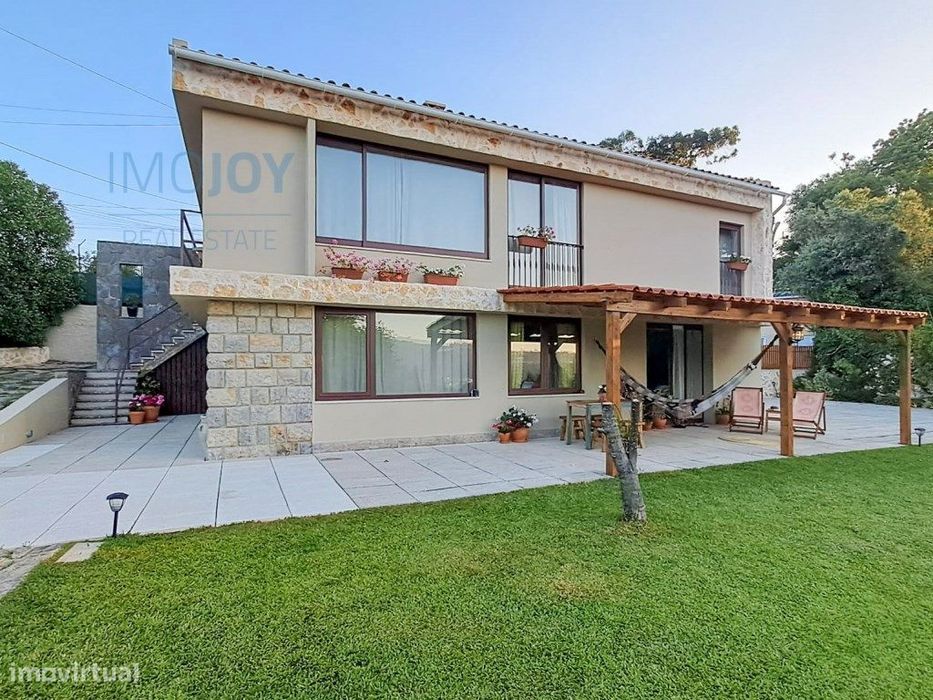 Moradia de Charme T4 +1 Isolada para venda no Carrascal em Sintra