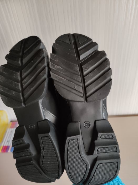 Ботинки осень новые стелька 23.