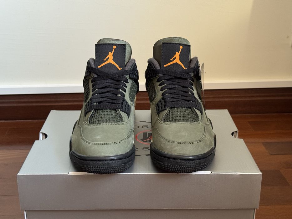 Air Jordan 4 Retro x Undefeated - Tamanho 40.5