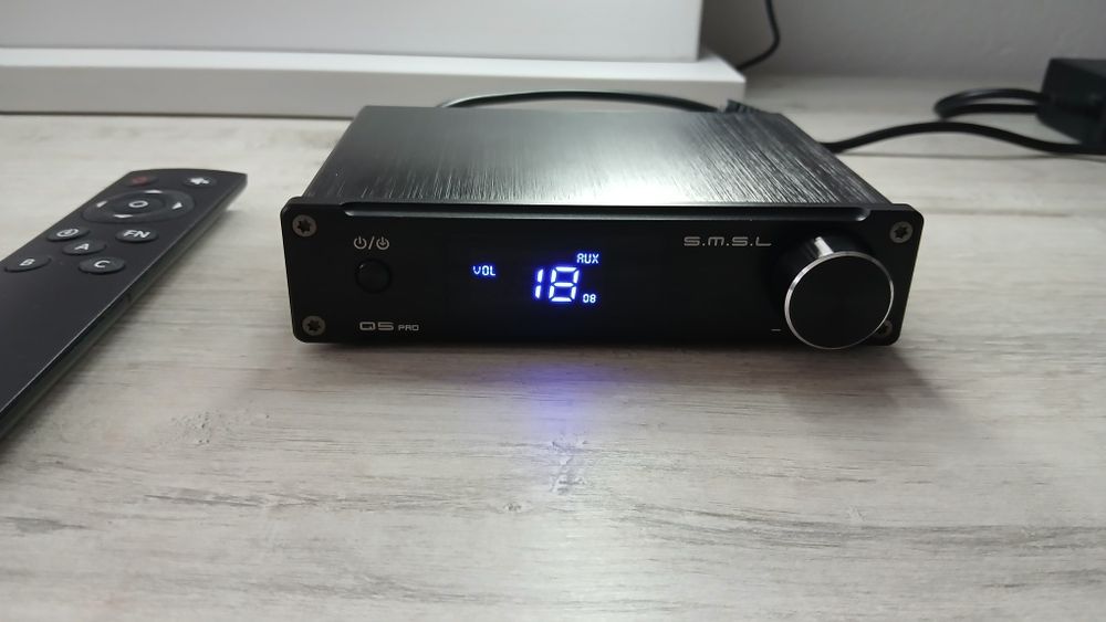 S.M.S.L. Q5 Pro wzmacniacz cyfrowy.