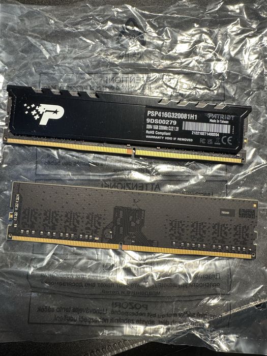Sprzedam Ramy 2x16gb ddr4 3200Mhz