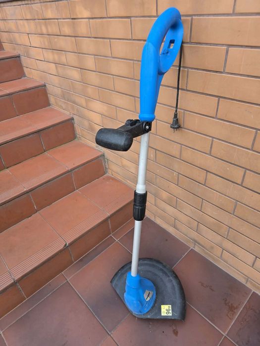 Podkaszarka elektryczna